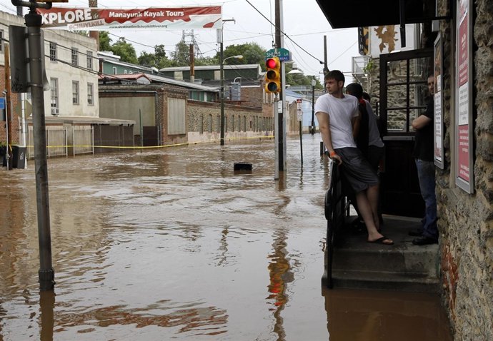 Efectos Del Huracán Irene A Su Paso Por Estados Unidos