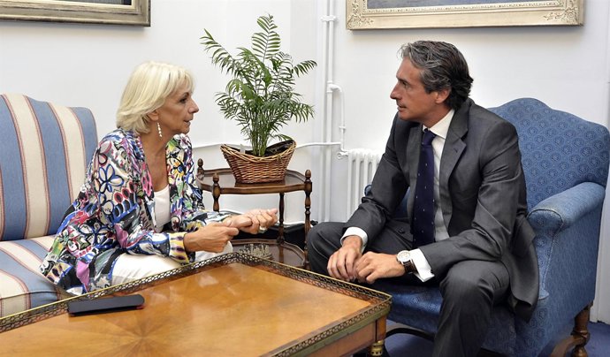 Np Alcaldía. Santander Y Cádiz Acuerdan Colaborar En Materia Cultural