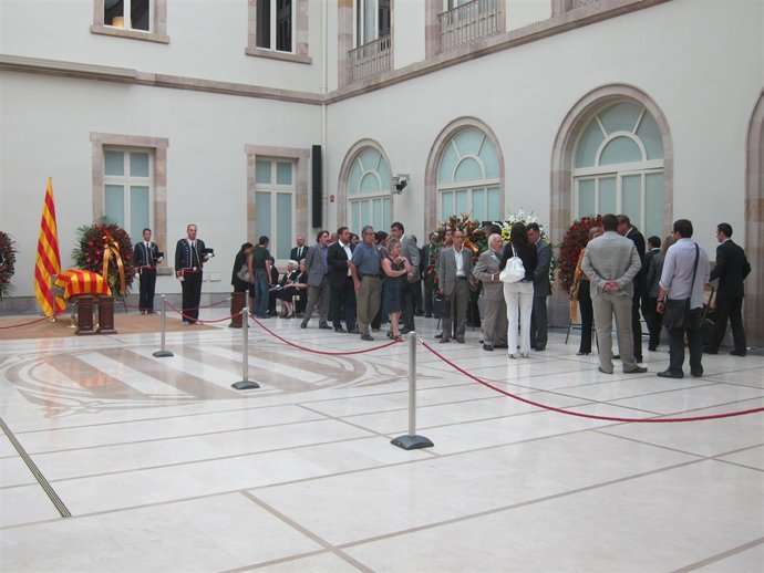 Capilla Ardiente Del Ex Presidente Del Parlament Heribert Barrera