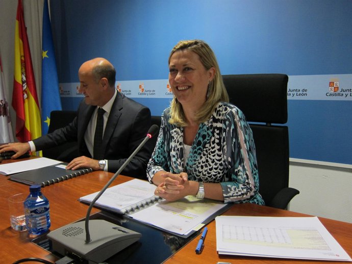 La Consejera De Hacienda, Pilar Del Olmo, Presenta La Contabilidad Trimestral