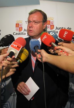 El Consejero Antonio Silván Comparece Tras La Reunión