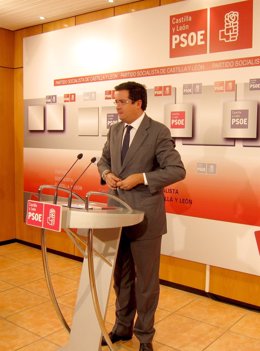 El Secretario General Del Pscyl, Óscar López