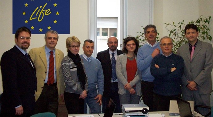 Representantes De Las Entidades Y Empresas Participantes En El Proyecto EFRUD