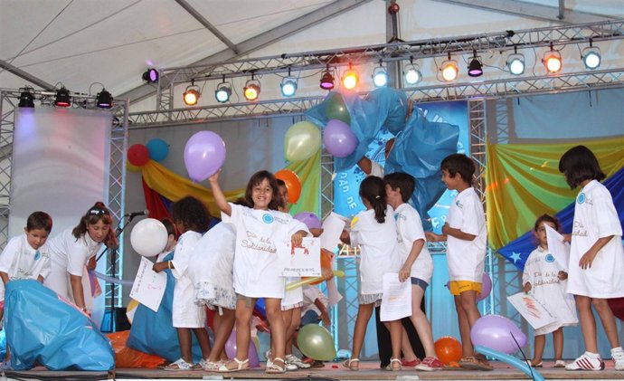 Niños En El Festival
