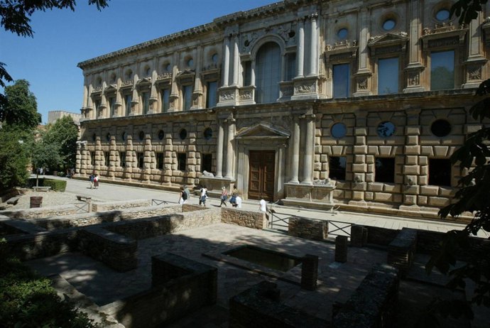 El Palacio de Carlos V de Granada