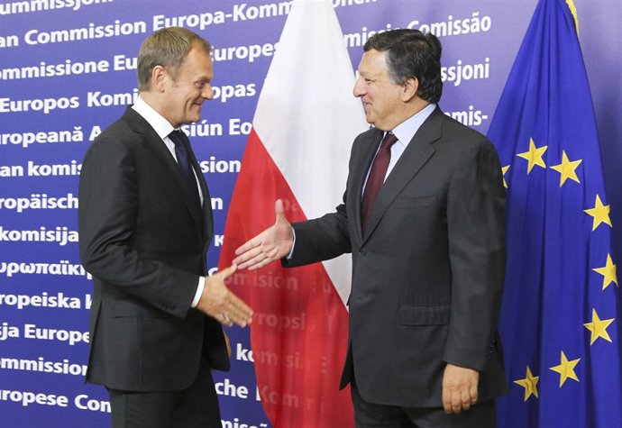 Tusk (Polonia) Y Barroso (Comisión Europea) En Bruselas
