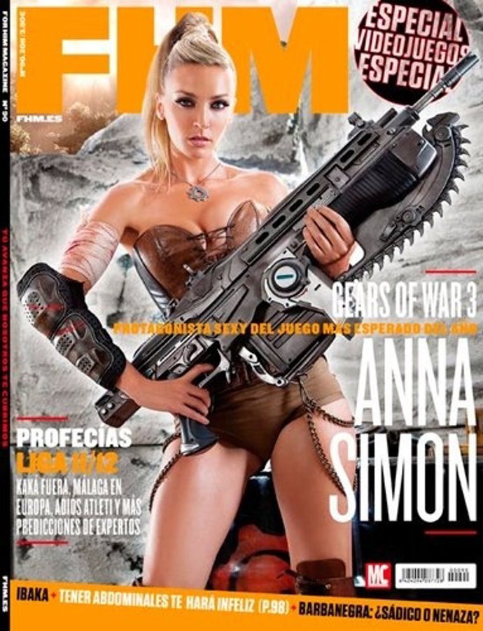 La Presentadora De Televisión Anna Simón