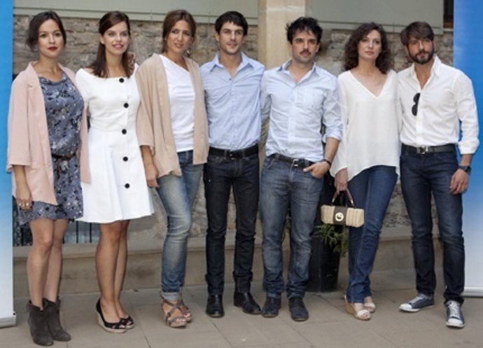 Los Actores Protagonistas De La Serie '14 De Abril. La República' 