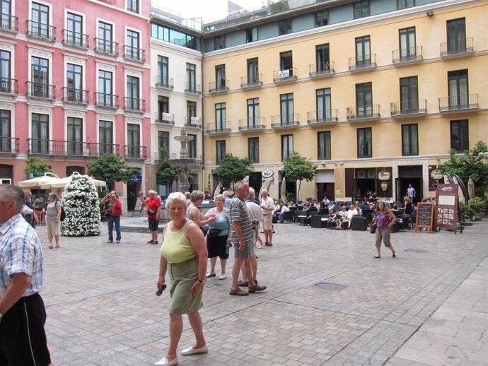 Turistas En Málaga Por Europa Press 