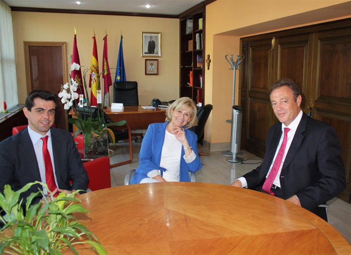 Carmen Bayod, Alcaldesa De Albacete Y José Julián Gómez-Escalonilla