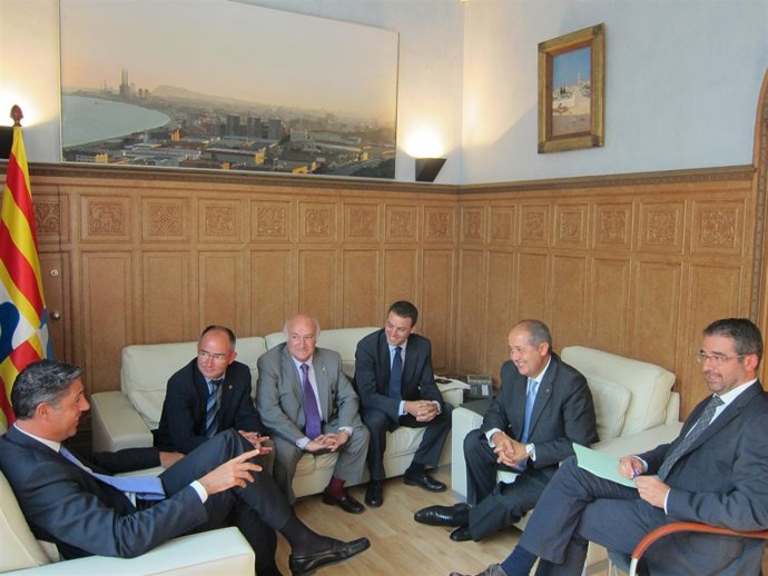 El Alcalde De Badalona X.Gª Albiol Y El Conseller Felip Puig