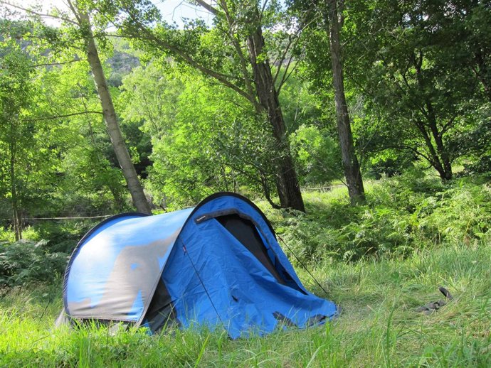 Tienda De Campaña, Montaña, Acampada