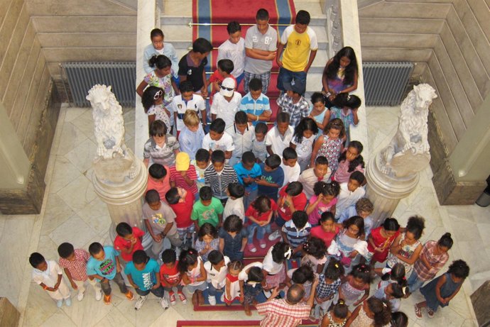 Niños Saharauis En La Junga General Del Principado