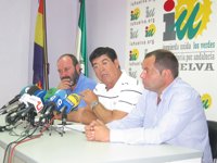 Valderas asegura que PP y PSOE "han asesinado" a la Constitución y que la foto en el Congreso "da miedo"