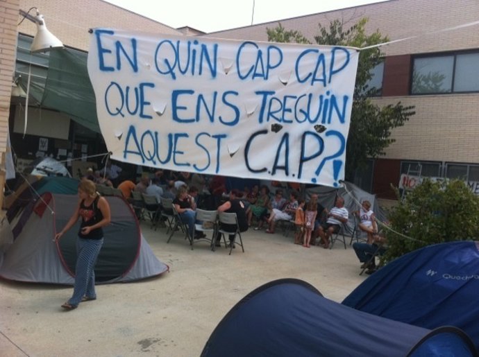 Acampados En Un CAP Contra El Recorte