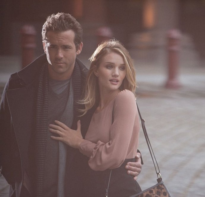Ryan Reynolds Y Rosie Huntington-Whiteley Para Mark And Spencer