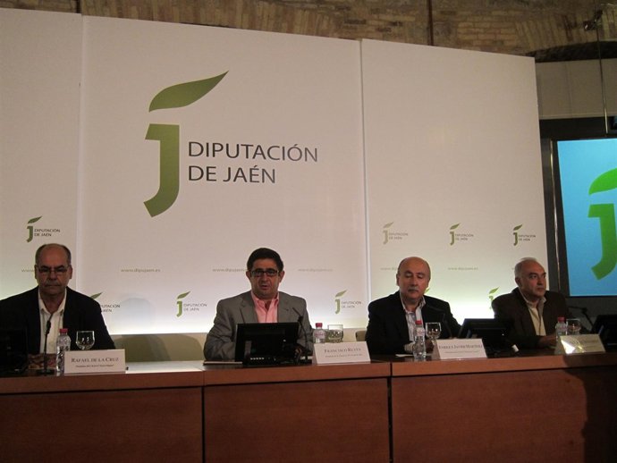 De La Cruz (I), Junto Con Reyes, Martínez Y Sánchez.