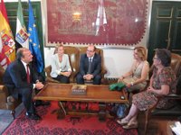 Monago pedirá al Ministerio de Fomento un convenio que fije fechas para la autovía Cáceres-Badajoz