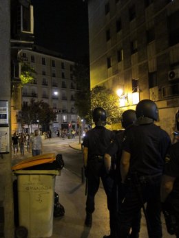 Policía Nacional Desaloja A Los Manifestantes Laicos