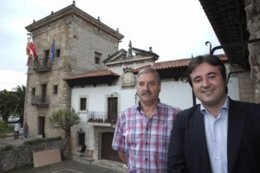 El Alcalde Y El Concejal De Festejos 