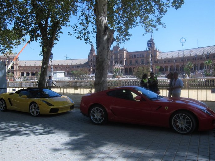 Detalle De Los Coches Utilizados En El Rodaje De 'El Dictador'
