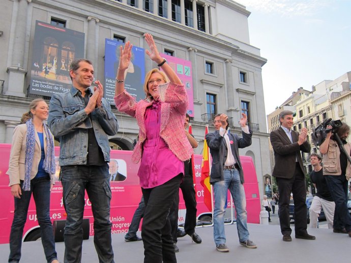 Toni Cantó Y Rosa Díez En Un Acto De Campaña De Upyd