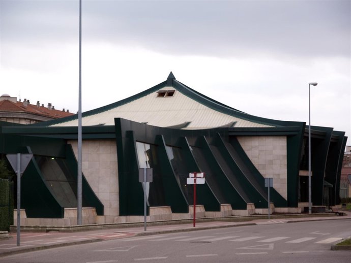 INSTALACIONES DEPORTIVAS DE CROS     