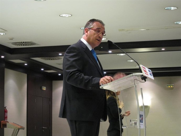 El Candidato De UPN A La Alcaldía De Pamplona, Enrique Maya.