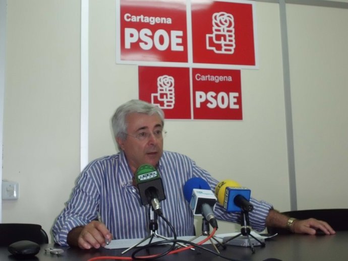 El Diputado Regional Socialista Antonio Martínez Bernal