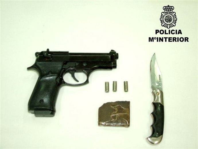 El CNP Detiene A Los Dos Autores Del Atraco De "La Caixa" De Badajoz Del Pasado 