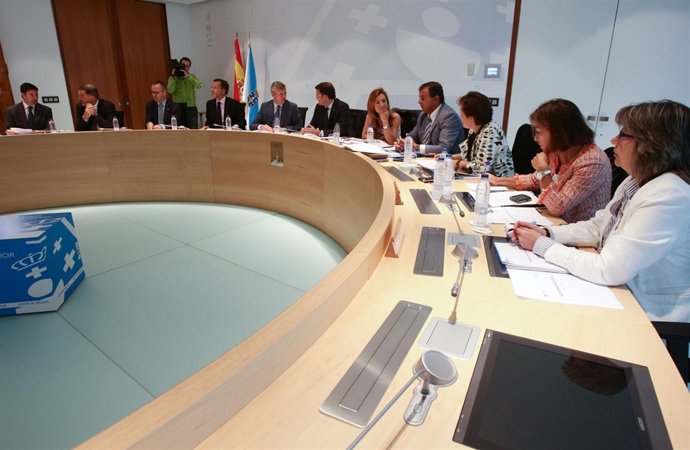 Alberto Núñez Feijóo Preside La Reunión Semanal Del Consello