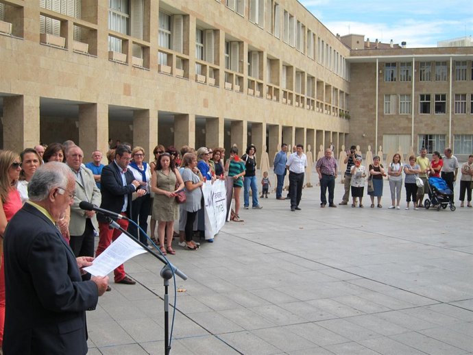Presidente Cruz Roja La Rioja Fernando Reinares, Violencia De Género 
