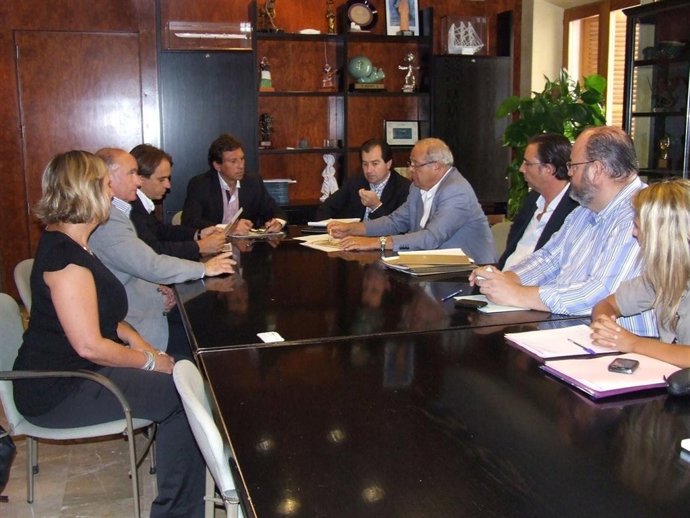 Isern Se Reúne Con Asima