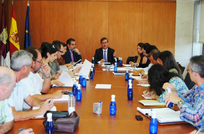 El Consejero De Eduación Reunido Con Sindicatos