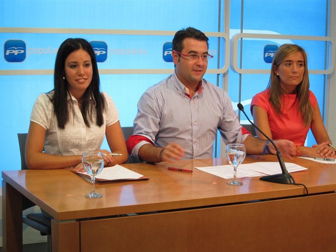 Javier Merino, Carmen Duque Y Cristina Maiso, De Nuevas Generaciones De La Rioja