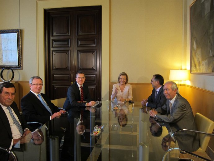 Reunión Entre El Opel Y El Gobierno De Aragón