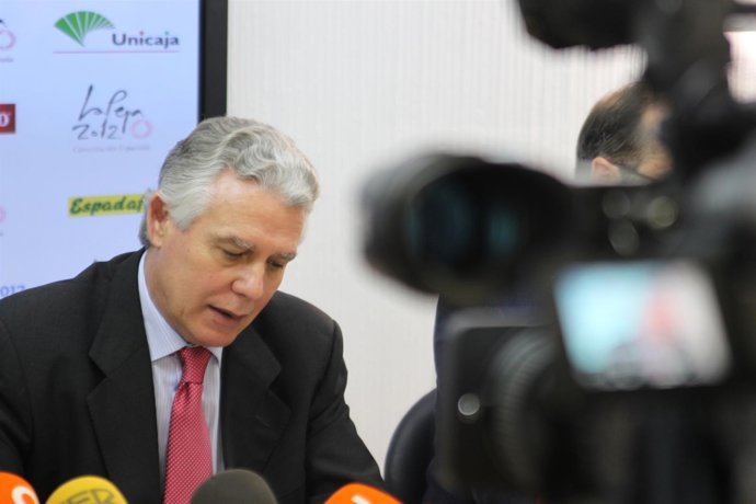 Consejero De Gobernación Y Justicia, Francisco Menacho