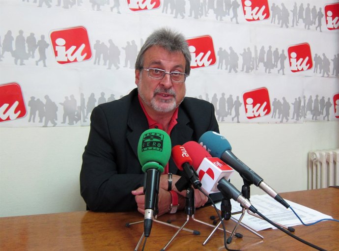 El Coordinador General De IU-Cyl, José María González, En Una Rueda De Prensa.