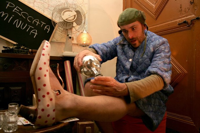 Francachela-Teatro Íntimo Actúan En El MIM