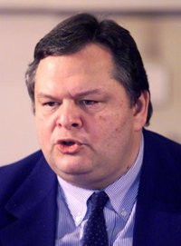 La 'troika' aplaza las negociaciones sobre nuevas ayudas a Grecia