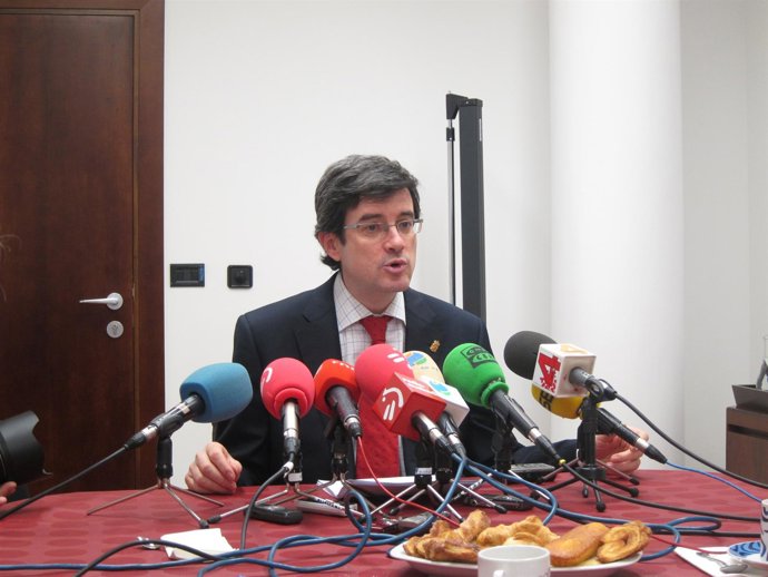 El Consejero De Educación, José Iribas.