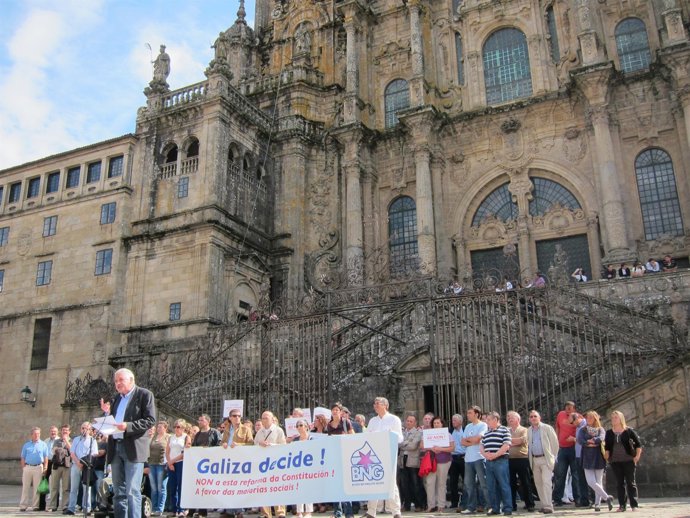 Concentración Del BNG Para Rechazar La Reforma De La Constitución