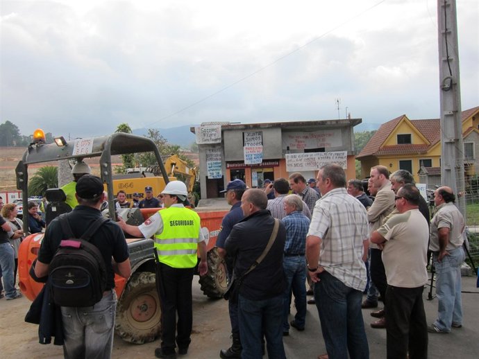 Desalojo De Afectados Por La Expropiación De Terrenos Para El Hospital De Vigo