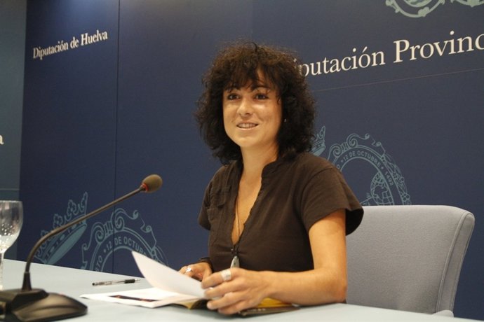 La Diputada De Cultura, Elena Tobar, En Rueda De Prensa. 