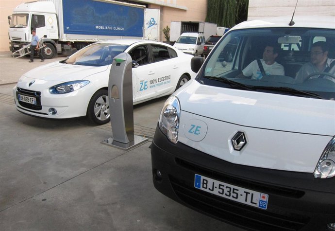 Renault Fluence Y Kangoo Z.E. Que Se Pueden Probar En La Feria De Muestras