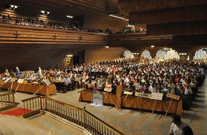 Celebración De La Misa En El Santuario De Torreciudad