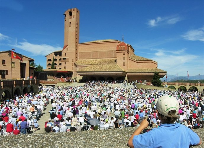 Jornada Mariana De La Familia En El Santuario De Torreciudad