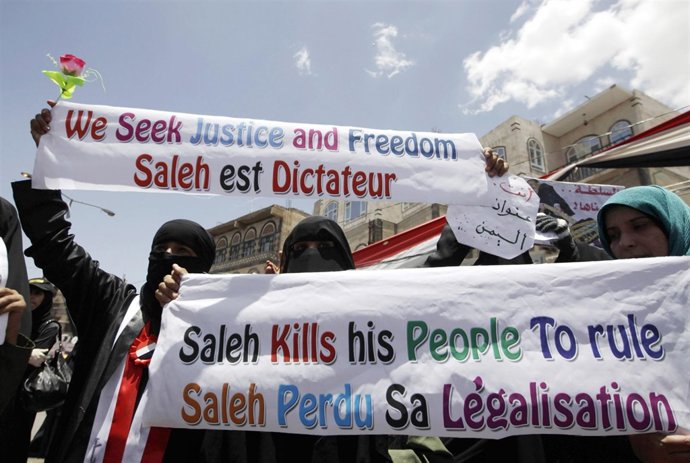 Manifestación Contra El Presidente Yemení Alí Abdulá Salé