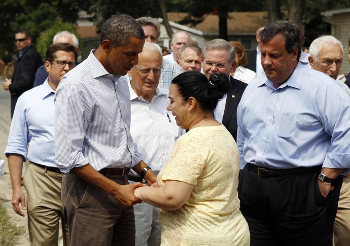 Obama Visita Las Zonas Afectadas Por El Huracán Irene