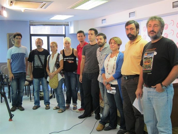 Represnetantes De La Organizaciones Convocantes De La Manifestación